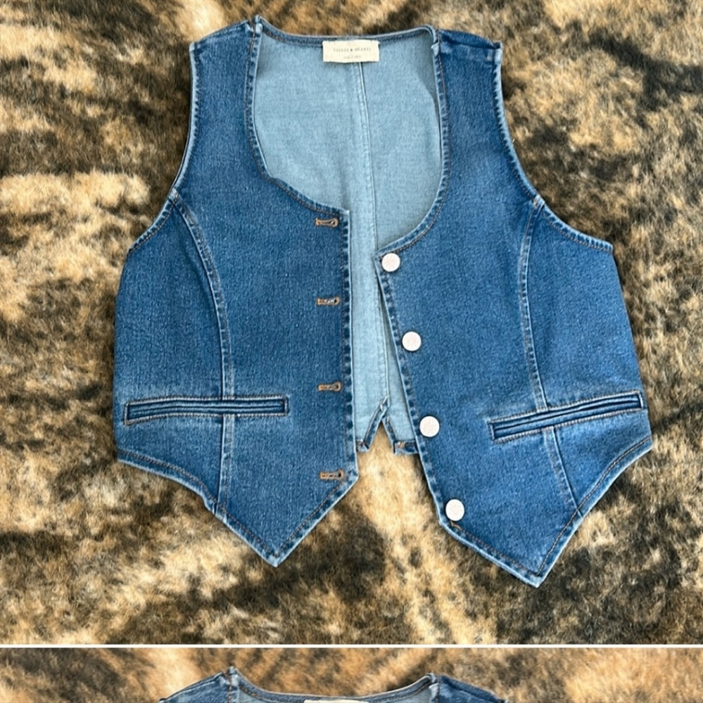Jean vest small